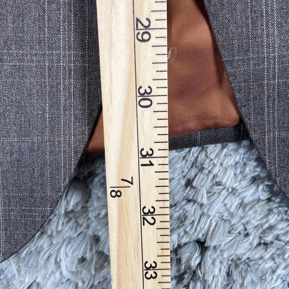 Jos A Bank 2 Piece Suit Mens 41R Blazer 35x31 Pant Brown Windowpane Wool Joseph